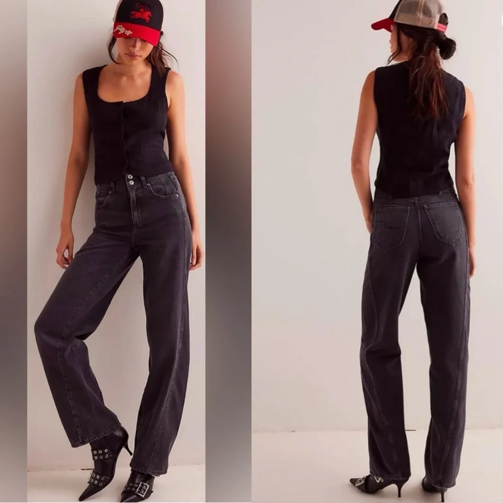 We the free Aster Straight Leg Jeans Barrel Leg in Asteroid Washed Black Size 30 - Picture 3 of 16